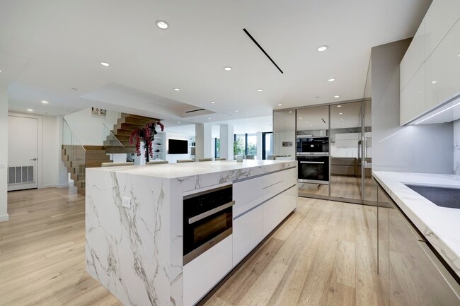 Foto del edificio - 3433 Westheimer Rd