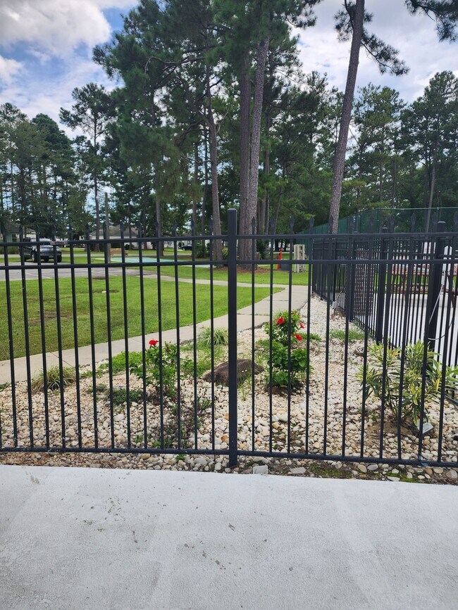 Building Photo - 6662 Wisteria Dr