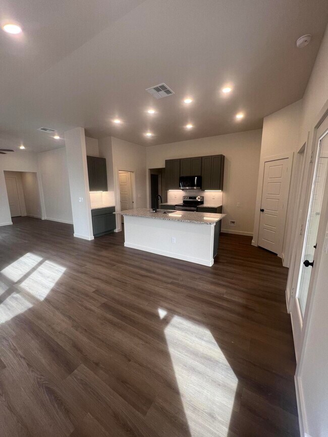 Foto del edificio - 3111 140th St