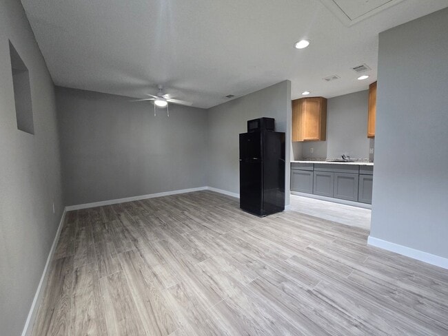 Building Photo - 2078 Galahad Dr