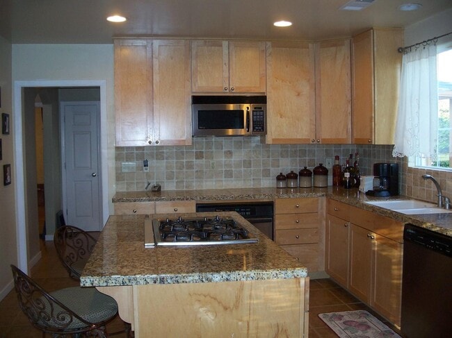 Building Photo - 4023 Berdina Rd