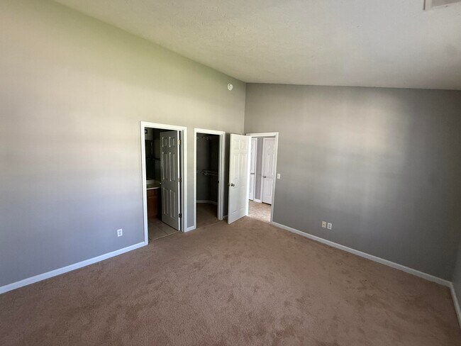 Foto del edificio - 2477 Rockaway Pl