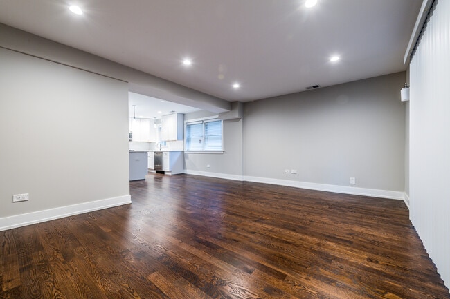 Building Photo - 3822 N Kenneth Ave