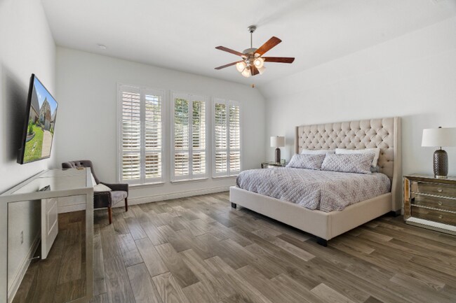 Building Photo - 8629 White River Trl