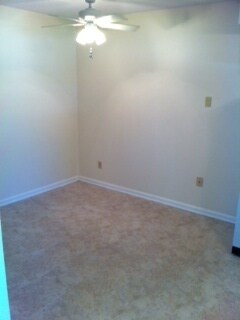 Foto del edificio - Deep Springs Duplex                      2...