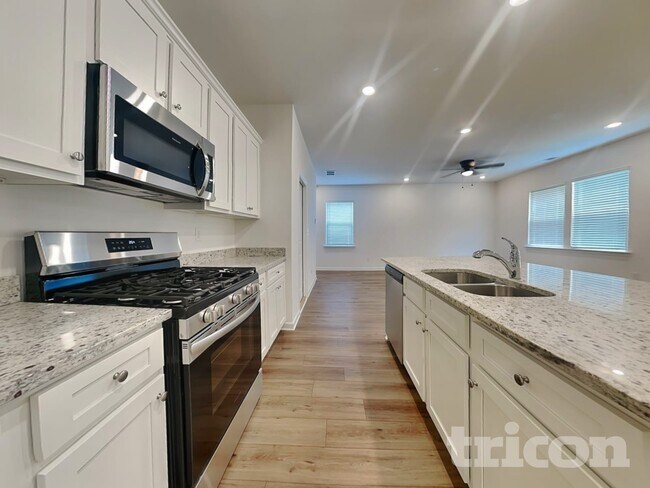 Foto del edificio - 2464 Lennox Rd SE