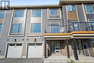 Building Photo - 703 Tadpole Cres