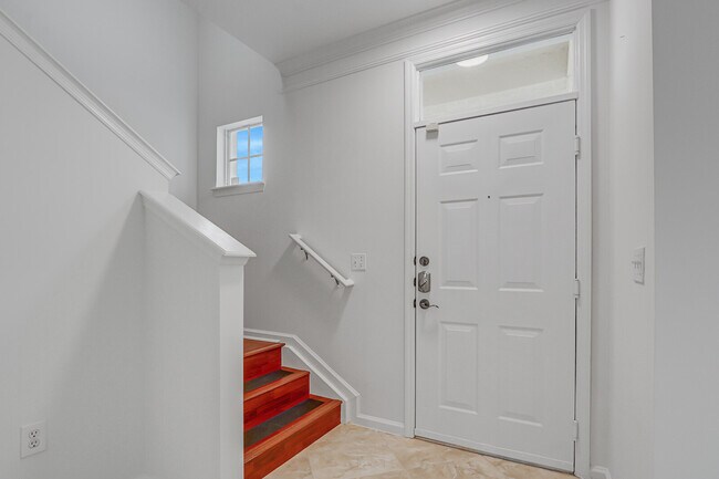 Foto del edificio - 826 Dakota Dr