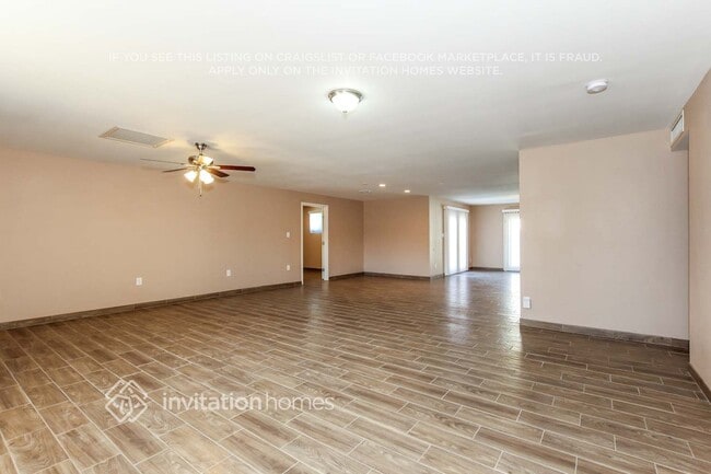 Building Photo - 14815 N 38th St