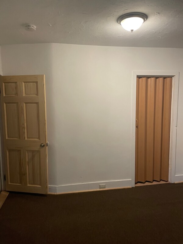 33 Henry St Unit 1, Southbridge, MA 01550 Room for Rent in