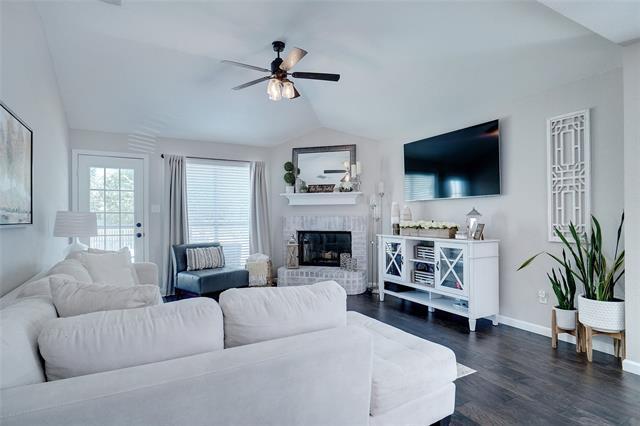 Building Photo - 1829 Cedar Tree Dr