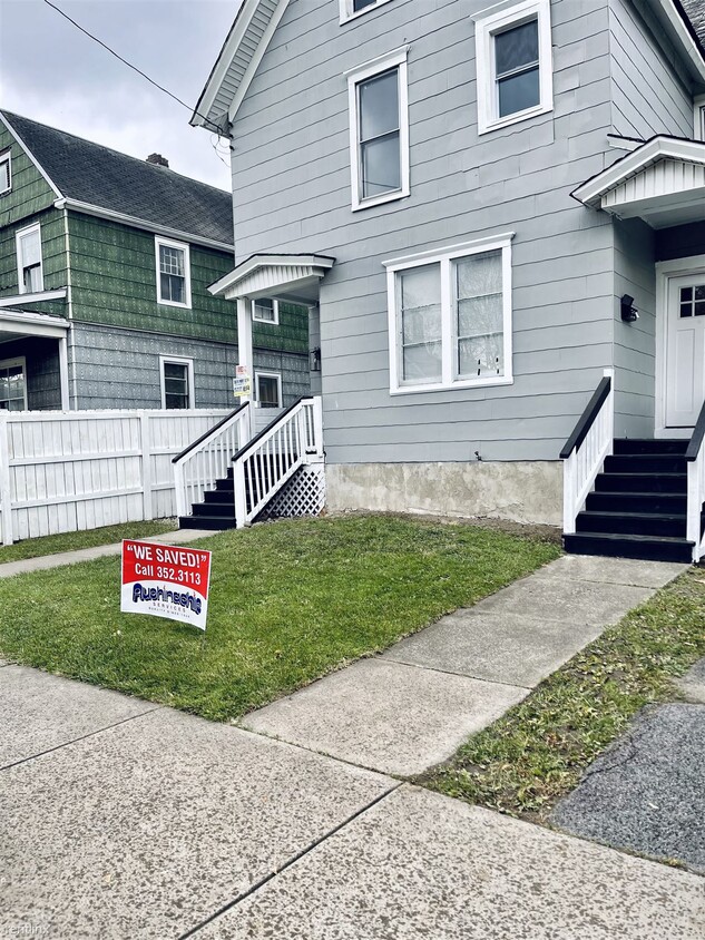 3 br, 1 bath Duplex 23 Cedar Street 1 Townhome Rentals in