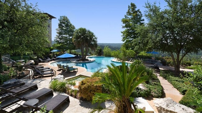 Building Photo - 6500 Champion Grandview Way
