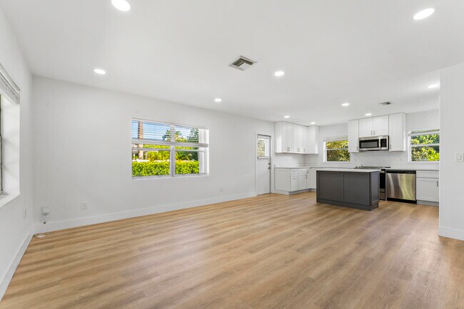 Foto del edificio - 632 Allen Ave