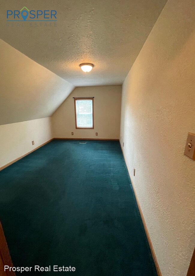 Foto del edificio - 4 br, 2 bath House - 491 Bartlett Avenue