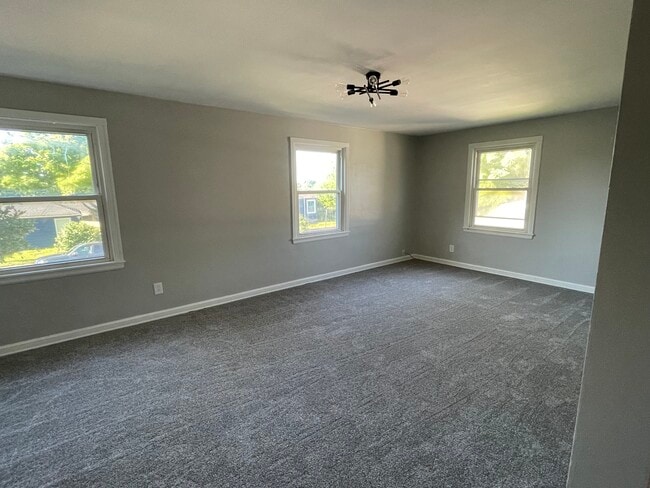 Living Room - 6715 W Dixon St
