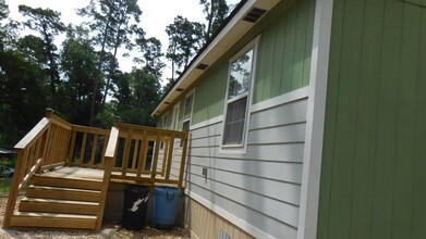 Building Photo - 000 Woodview
