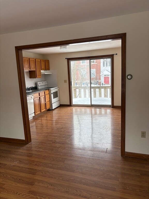 Building Photo - 23 Grove C