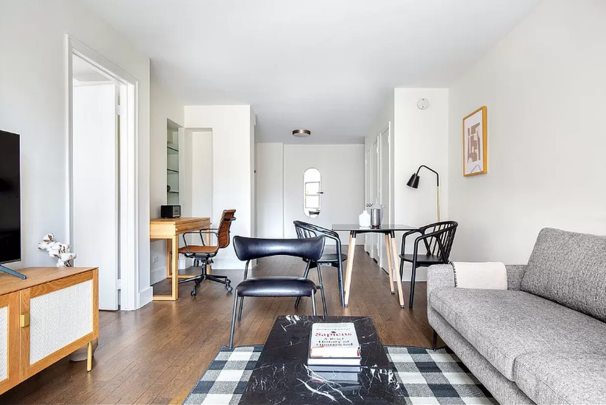 Foto principal - 119 E 15th St