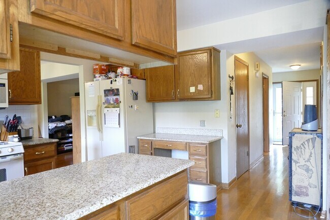 Foto del edificio - 2660 Rolling Meadows Dr