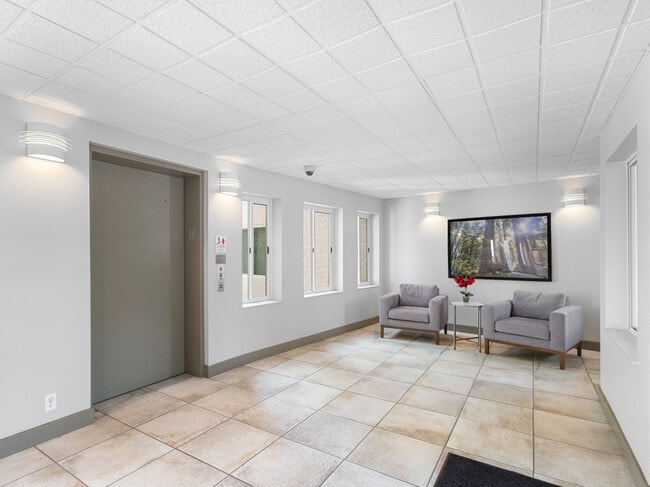 Foto del edificio - 6605 W Burnside St