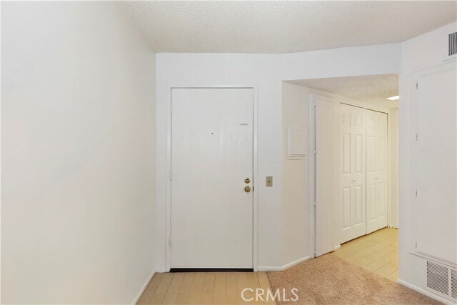 Building Photo - 394 S Prospectors Rd