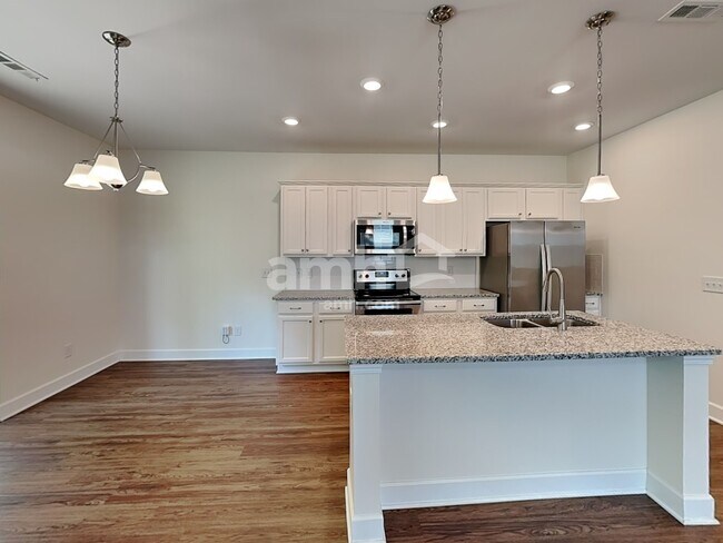 Foto del edificio - 4805 Horatio Ct