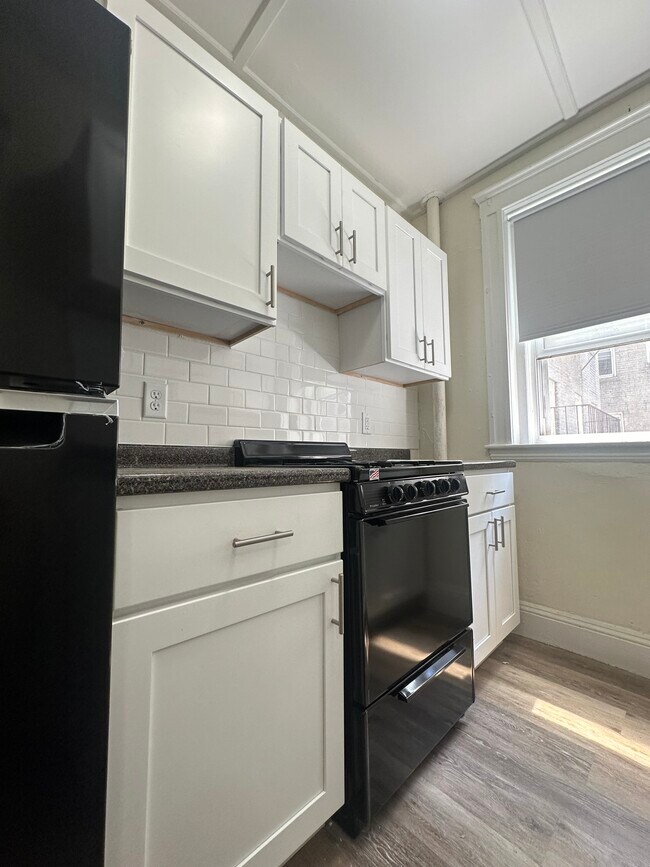 Building Photo - 1161 Boylston St