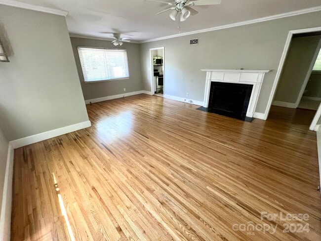 Building Photo - 521 Northgate Ave