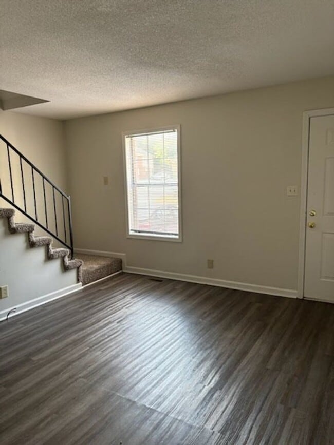 Building Photo - 1620 Baltimore Dr