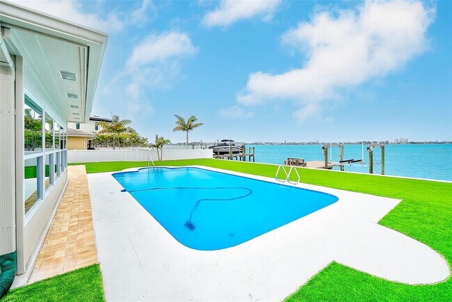 Foto del edificio - 5434 Oakhurst Dr