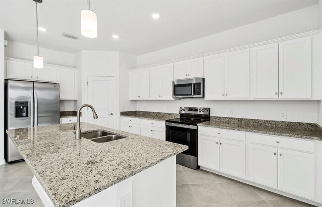 Building Photo - 15059 Palamos Cir