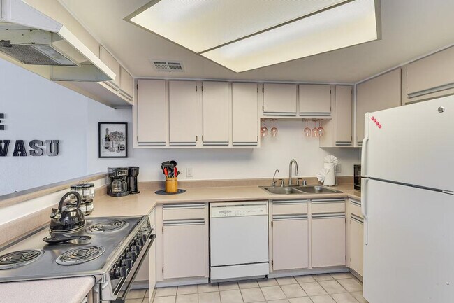 Foto del edificio - 777 Harrah Way