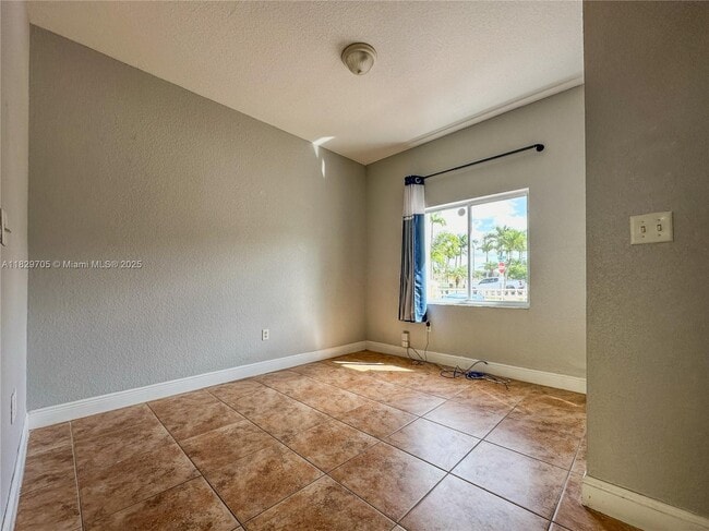 Building Photo - 17866 NW 74th Ct