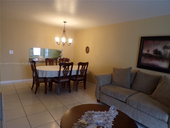 Building Photo - 3020 Marcos Dr
