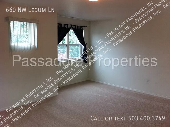 Building Photo - 660 NW Ledum Ln