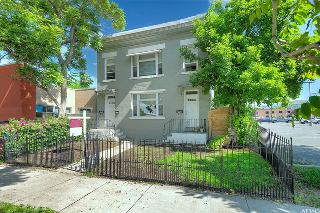 Building Photo - 217 E 600 S