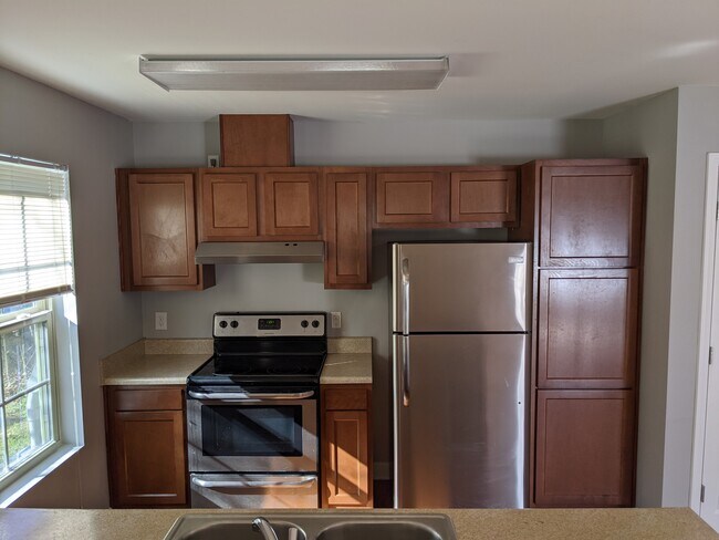 Building Photo - 108 McKeough Ave