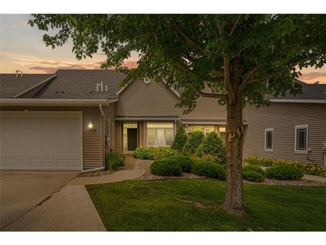 Foto del edificio - 1128 Shumway Ct