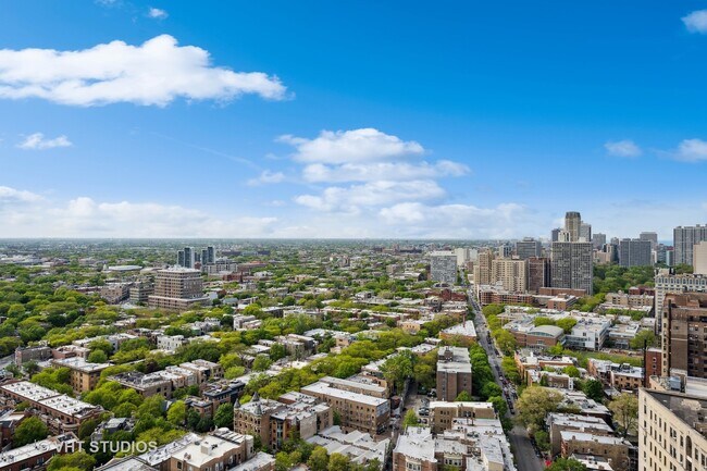 Foto del edificio - 2020 N Lincoln Park W