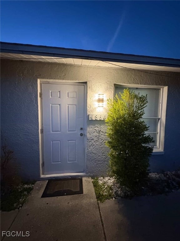 Building Photo - 18645 Holly Rd