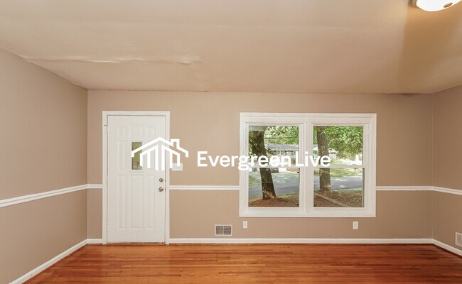 Foto del edificio - 417 Westwood Ave