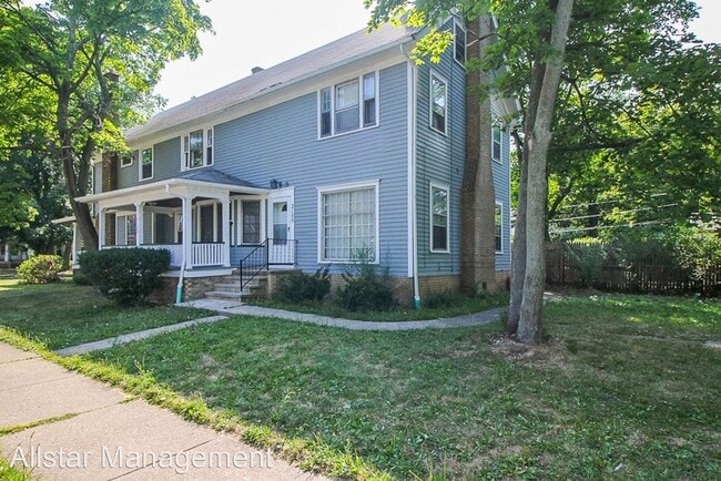 Building Photo - 4 br, 1.5 bath House - 2100 Cottage Grove Dr