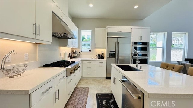 Building Photo - 151 Holliston