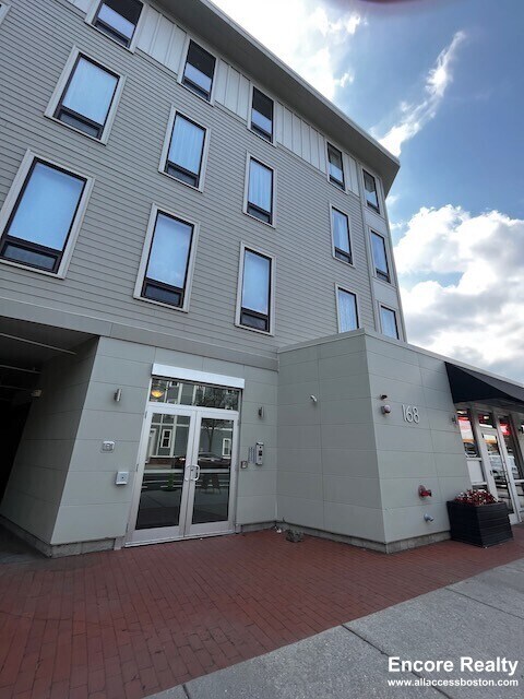 Foto del edificio - 168 Hampshire St