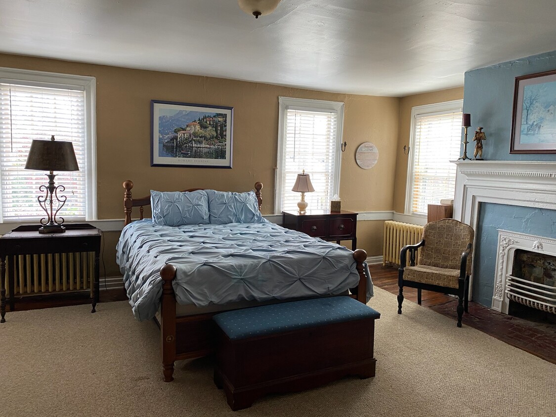 Bedroom - 1202 Prince Edward St