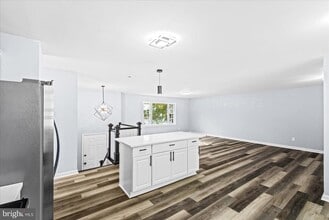 Building Photo - 2312 Harpoon Dr