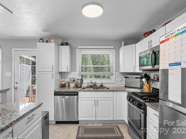 Building Photo - 6 Morgan Blvd