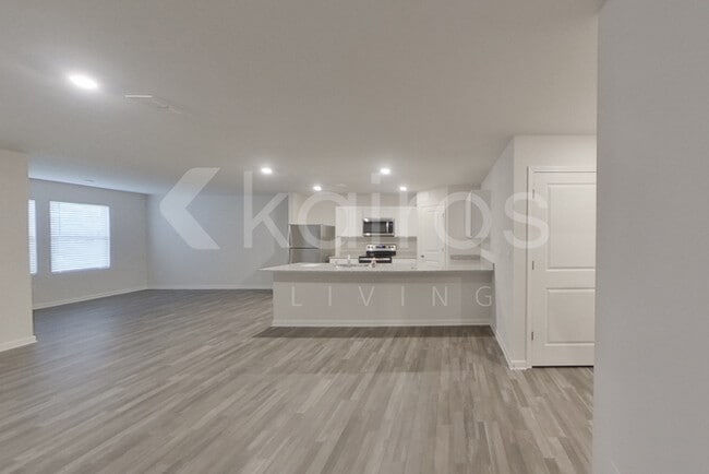 Building Photo - 100 Rock Run Trl