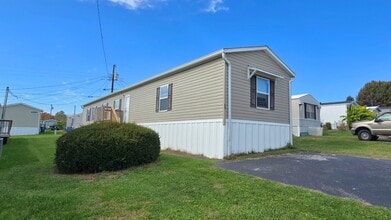 Building Photo - 69 Benedict Dr